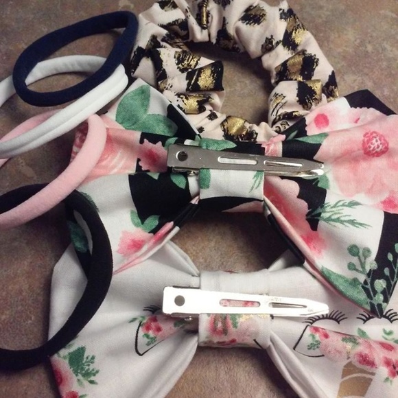 Buffalo Floral Bow Set - Picture 4 of 4